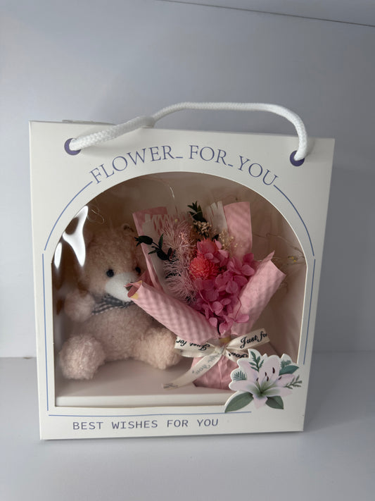 Cutie Cadou cu Ursuleț și Flori Decorative